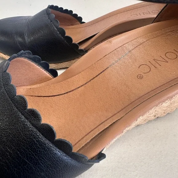 Vionic Kalina Black Leather Scallop Espadrille Wedge Sandals – Size 9.5 - Picture 7 of 9